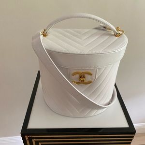 Chanel Rare Caviar Beige 1990s Vanity Case Bag